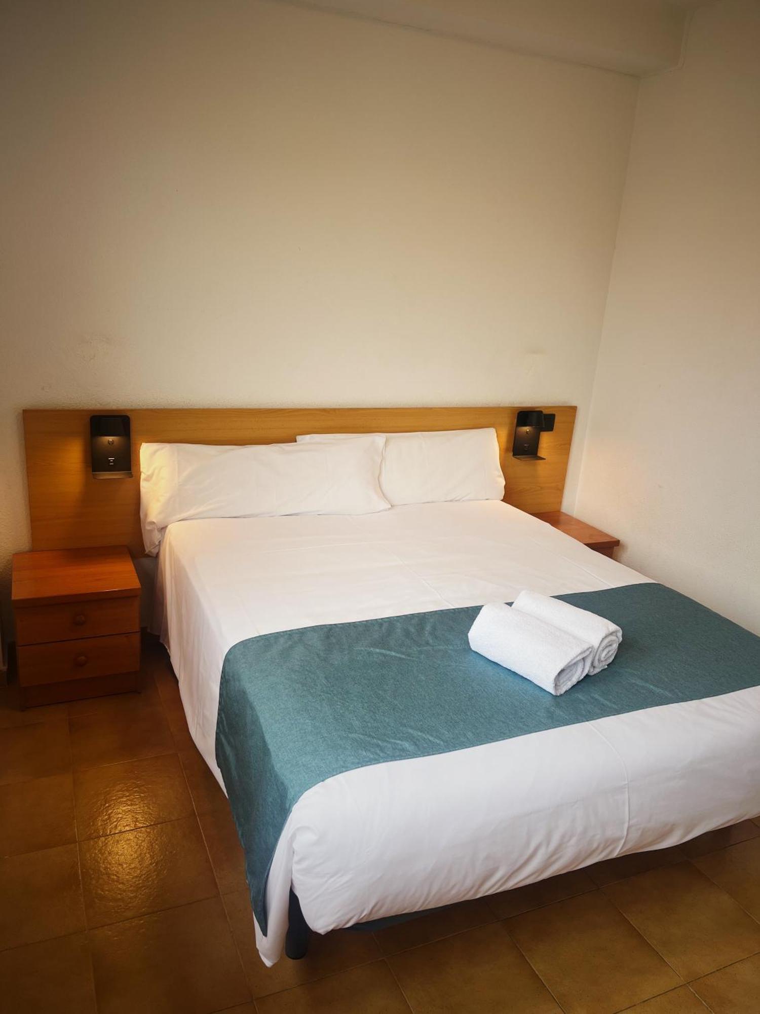 Hostal Legaz Funes Ngoại thất bức ảnh