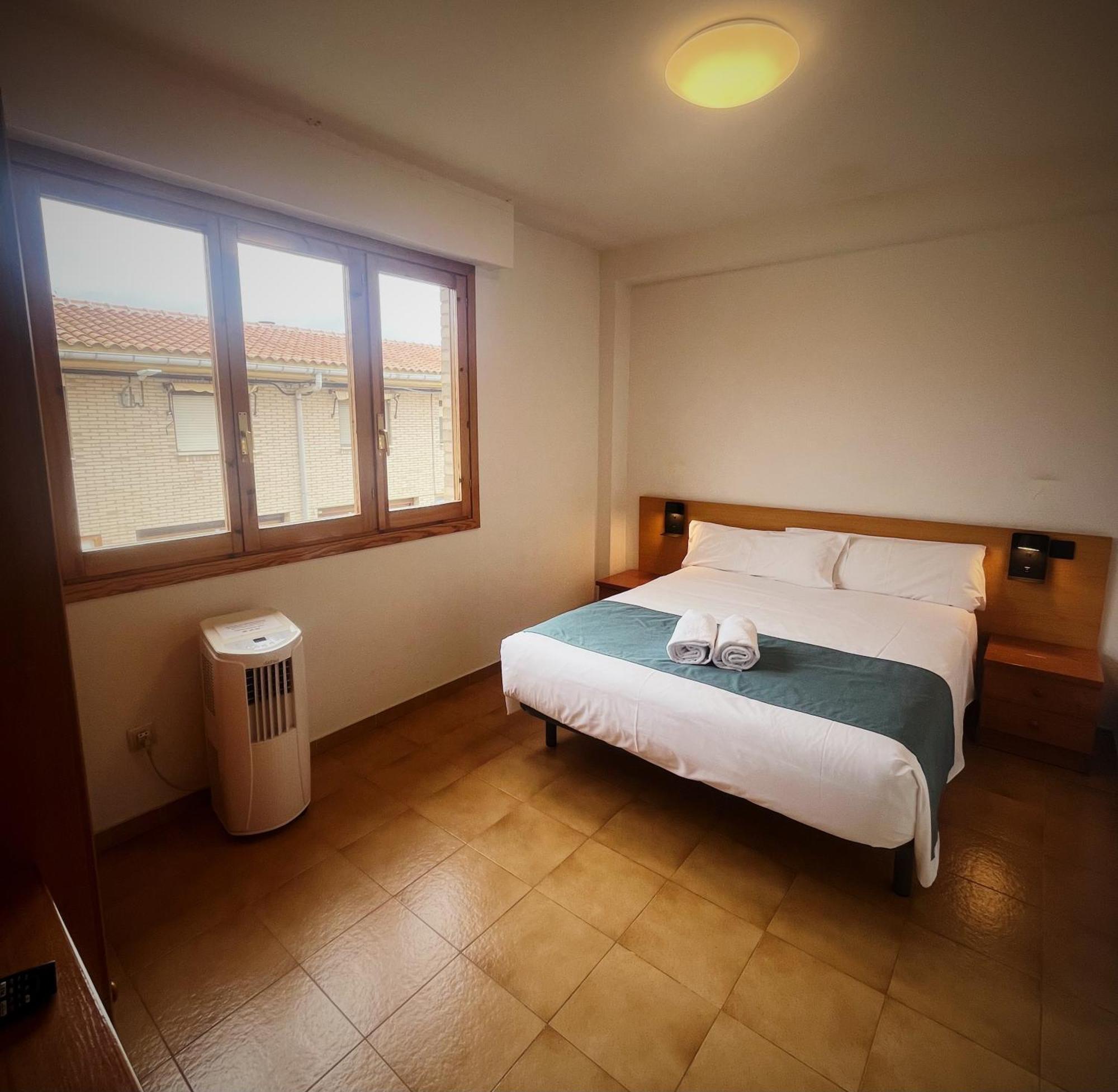 Hostal Legaz Funes Ngoại thất bức ảnh